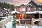 Basecamp Ski In/Out Villa 456