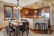 Grand Park Cozens Pointe Condo H-201