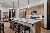Arrow Penthouse 221