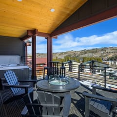 Whistlestop Villa 145