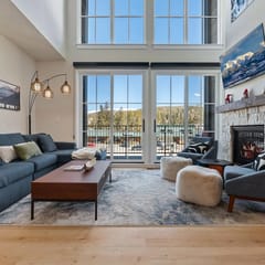 Arrow Penthouse 215