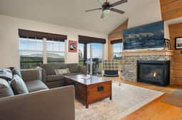 Rendezvous Discovery Chalet 380 - Image 2