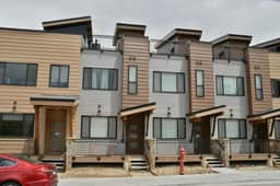 Arrow Luxury Townhome #250 - Image 5