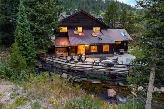 Slopeside River Front Chalet - Image 1