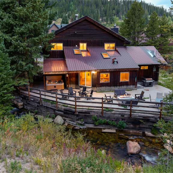 Slopeside River Front Chalet - Image 1