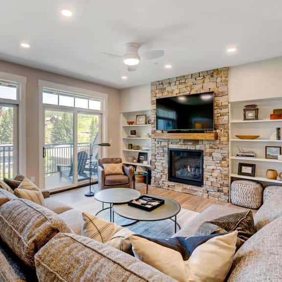 Hideaway Station Loft 305 - Image 1