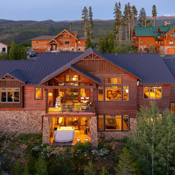 Timber Top Lodge Home - Image 1