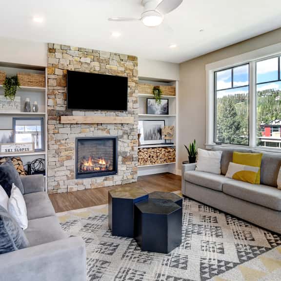 Hideaway Station Loft 307 - Image 1