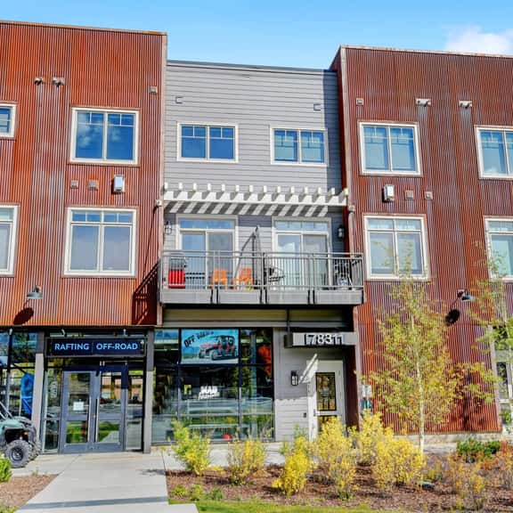 Hideaway Station Loft 4 - Image 1