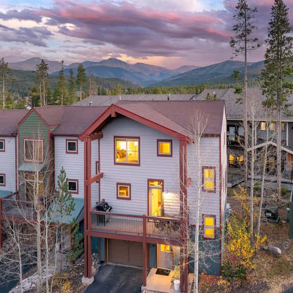 Wolf Park Chalet 100 - Image 1