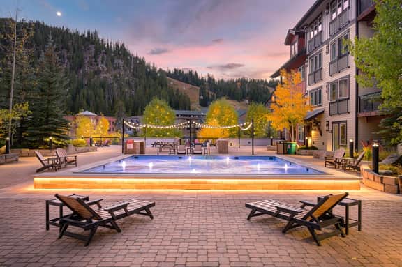 Founders Pointe Ski In/Out Condo 4454