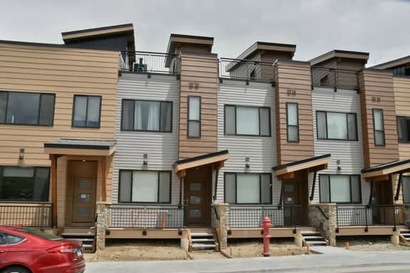 Arrow Luxury Townhome #250 - Image 5