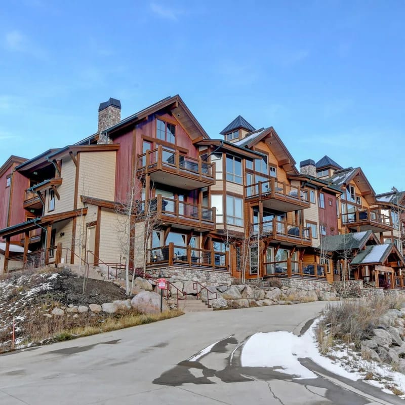 Slopeside Trademark Villa 90